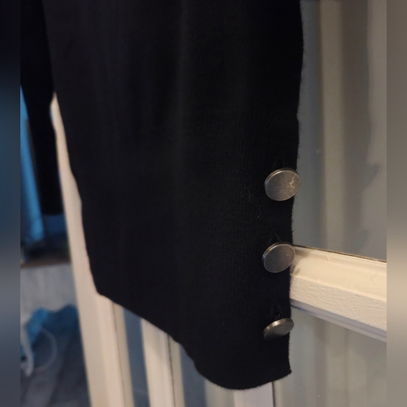 Ramy Brook Elegant Black Asymmetrical Sweater With Button Details - Picture 5 of 8